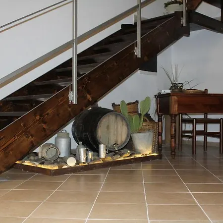 Bed & Breakfast La Grotta Greca *